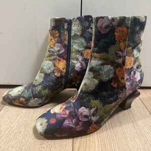 Charlotte Stone | Velvet Floral Print Boots | Size 9